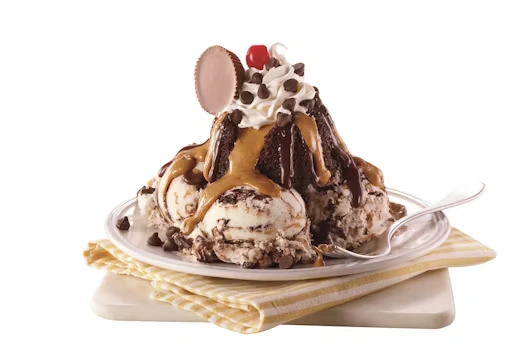 Hunka Chunka PB Fudge® Lava Cake
