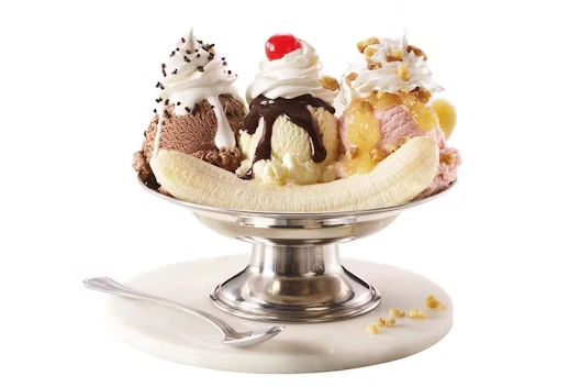 Retro Royal Banana Split

